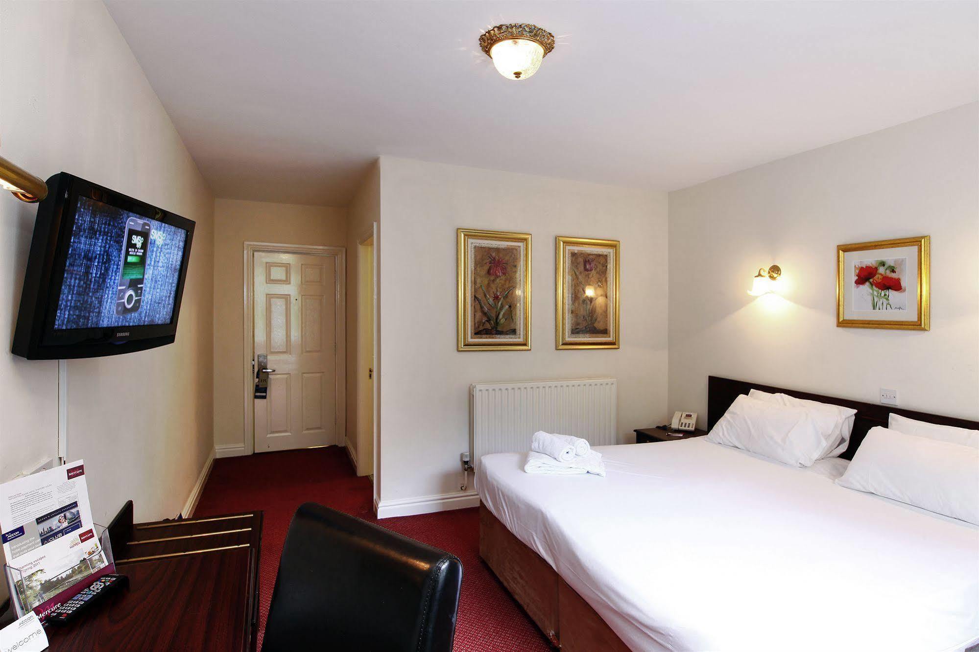 פנקרידג' Stafford South Hatherton Hotel מראה חיצוני תמונה