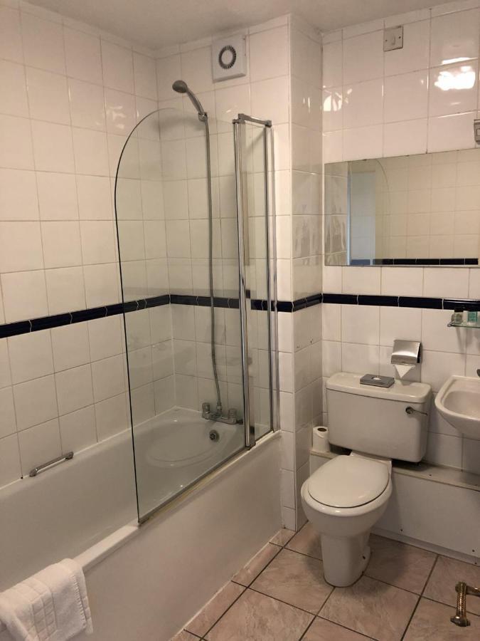 פנקרידג' Stafford South Hatherton Hotel מראה חיצוני תמונה
