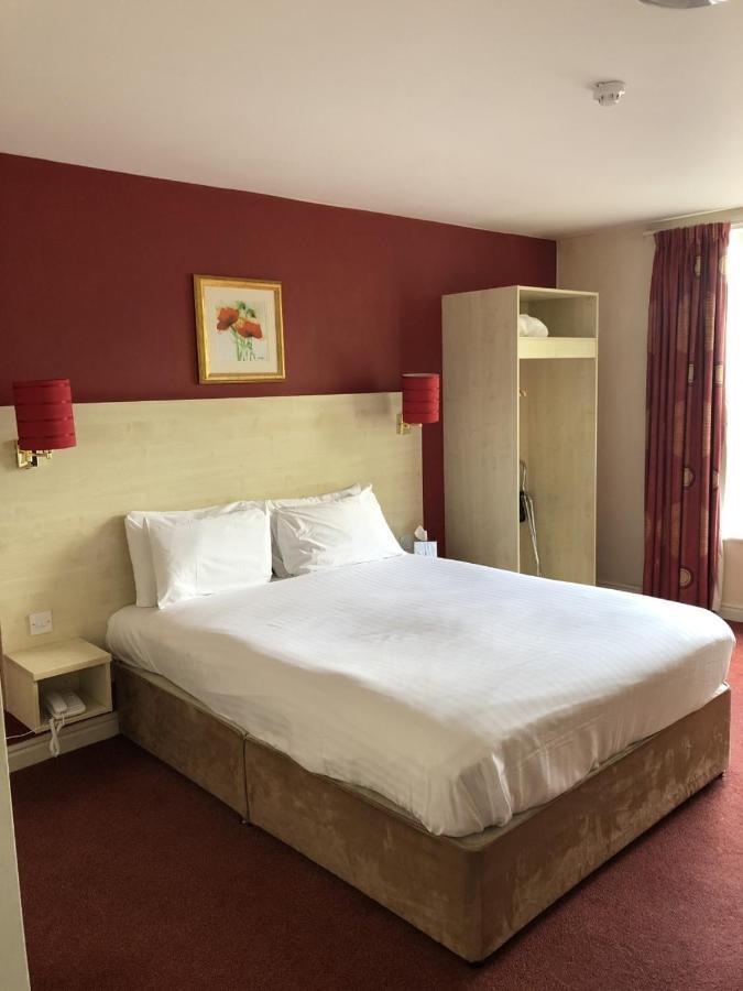 פנקרידג' Stafford South Hatherton Hotel מראה חיצוני תמונה